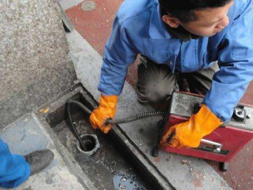 乌坡镇疏通下水道